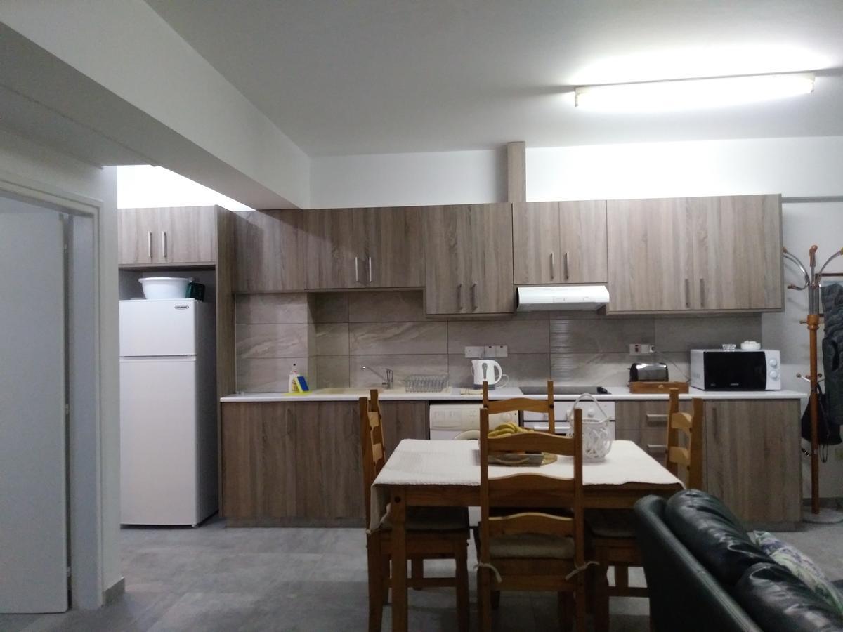 Adonis Apartment Paphos Luaran gambar
